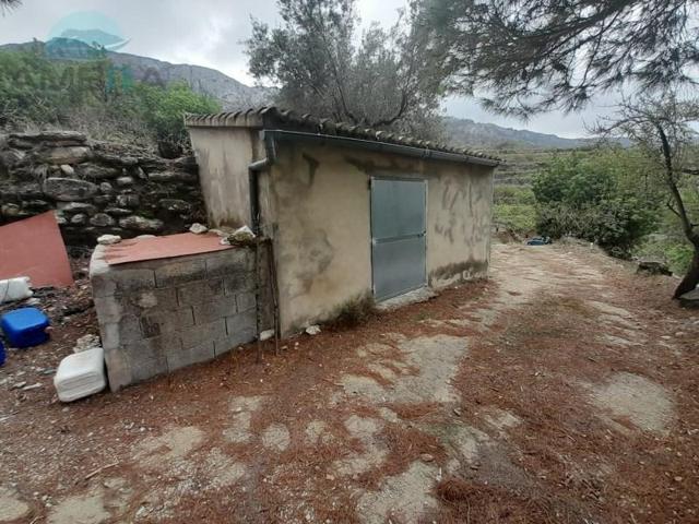 Casa con terreno en venta en Vall de Gallinera photo 0