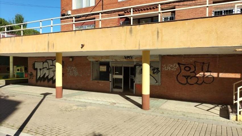 Local comercial en venta en Palencia, Polígono de Pan y Guindas photo 0