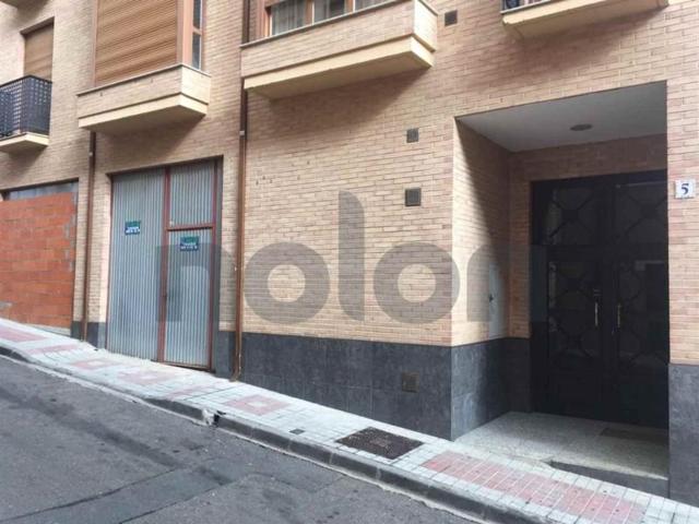 Local comercial en venta en Benavente, Benavente photo 0
