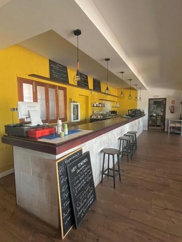 Local comercial en venta en Algaida photo 0