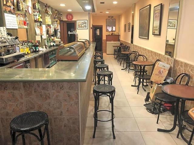 Local comercial en venta en Salamanca, Calle Bolívar, 37004 photo 0