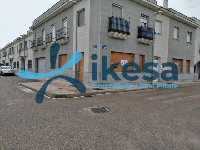 Local comercial en venta en Talavera la Real, TALAVERA LA REAL photo 0