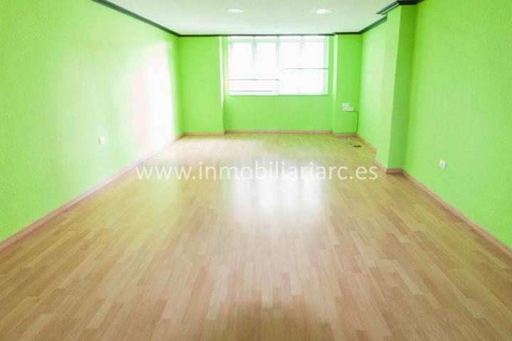 Local comercial en venta en Salamanca photo 0