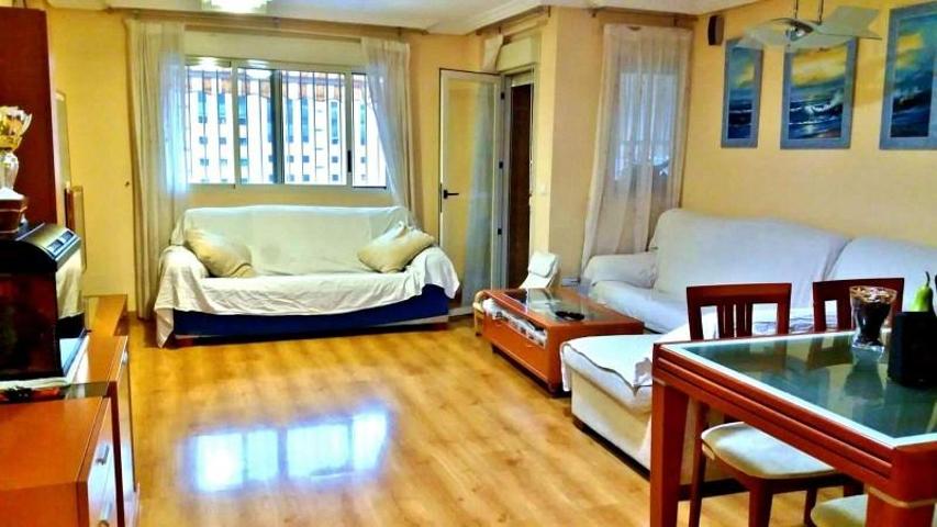 Piso en venta en Alicante, Pau II photo 0