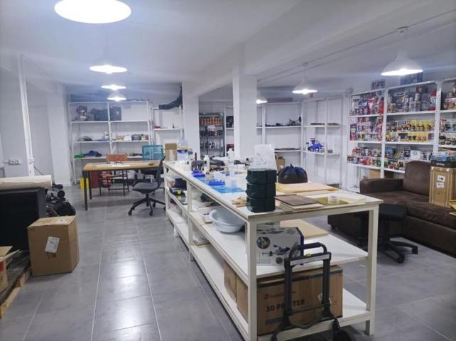Local comercial en venta en Madrid, Calle de la Vereda del Carmen, 28017 photo 0