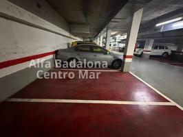 Parking en alquiler en Badalona, Port photo 0