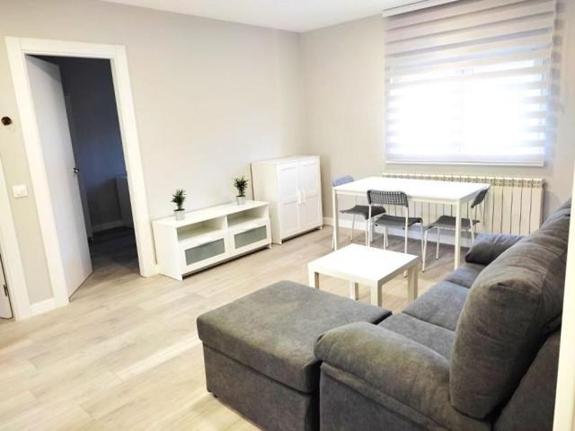 Habitación en alquiler en Salamanca, Barrio - Vidal photo 0