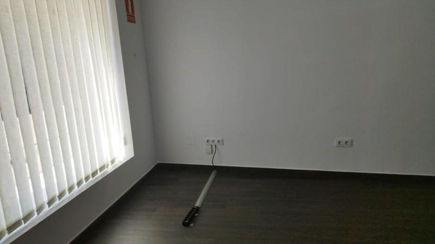 Local comercial en alquiler en Plasencia, Calle Sor Valentina Mirón, 10600 photo 0