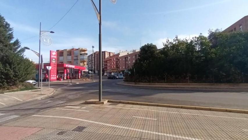 Local comercial en alquiler en Villena, Morenica photo 0