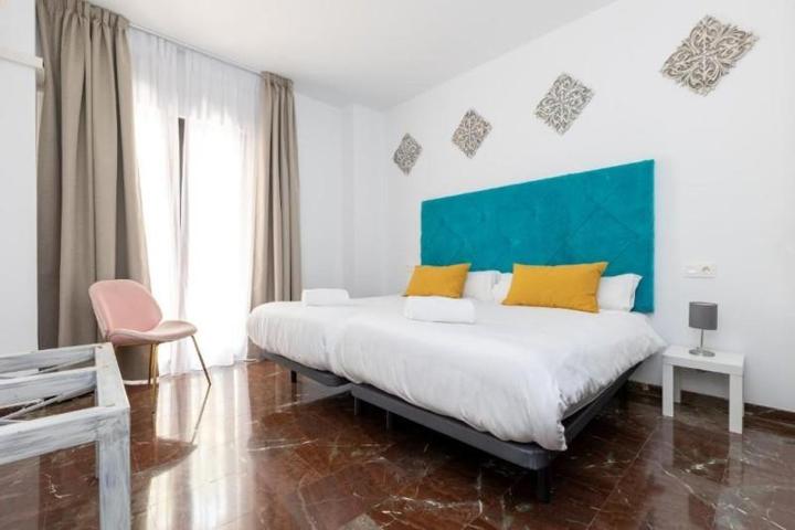 Habitación en alquiler en Granada, Calle Doctor Martín Lagos, 18011 photo 0