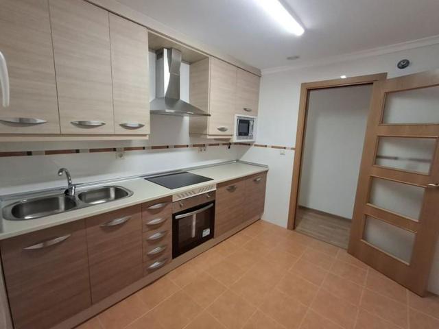 Piso en alquiler en La Roda, Roda (La) photo 0