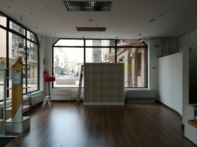 Local comercial en alquiler en Palencia, Centro photo 0