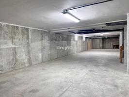 Local comercial en alquiler en Lleida, BORDETA photo 0