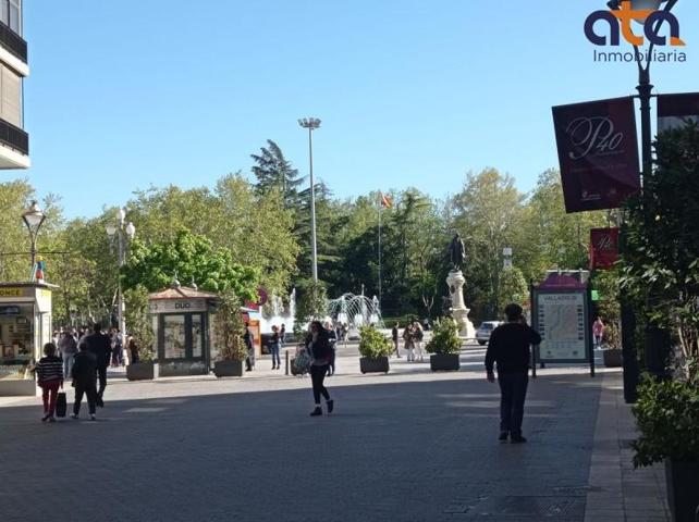 Estudio en alquiler en Valladolid, Centro photo 0