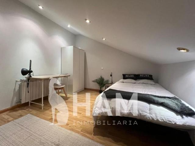 Habitación en alquiler en Madrid, Rejas photo 0