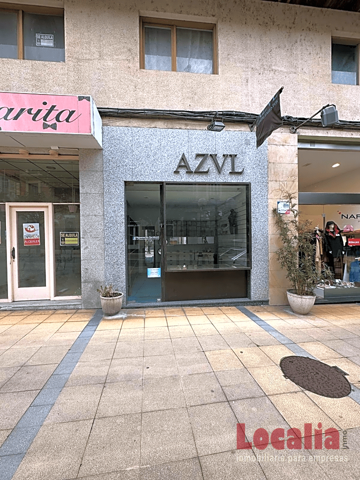 Local comercial en alquiler en Torrelavega, Plaza Mayor, 39300 photo 0