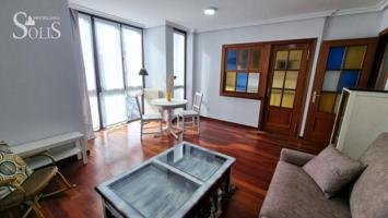 Piso en alquiler en Oviedo, Centro photo 0