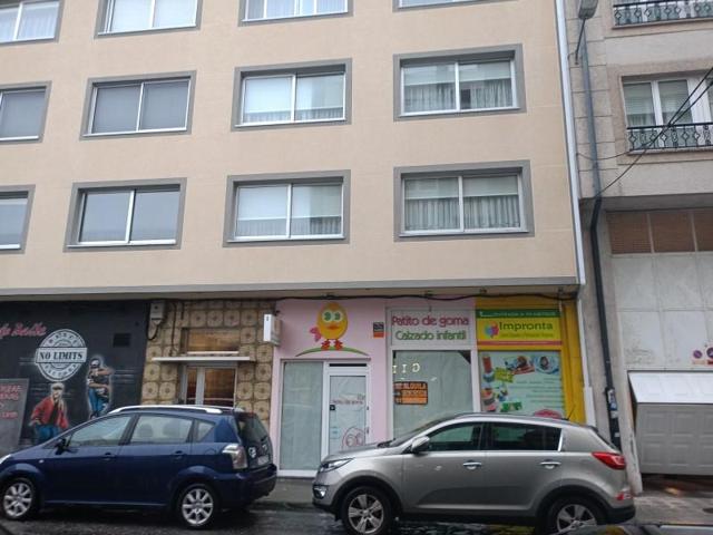 Local comercial en alquiler en Narón photo 0