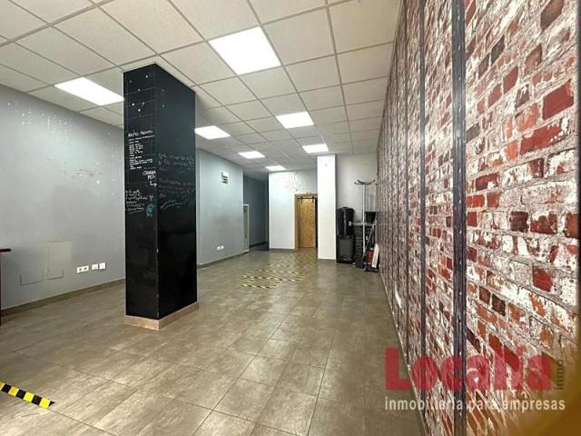 Local comercial en alquiler en Torrelavega, Calle Pando, 39300 photo 0