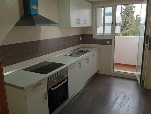 Piso en alquiler en La Pobla de Vallbona, Núcleo Urbano photo 0