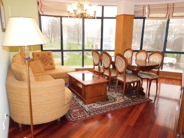 Piso en alquiler en Pontevedra, Pontevedra photo 0