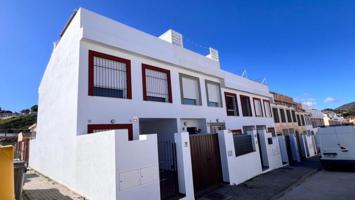 Adosada en alquiler en Almogía, Almogia pueblo photo 0