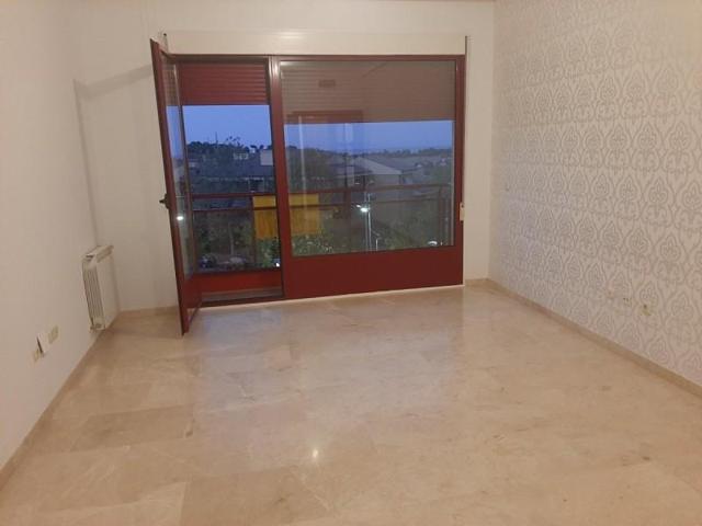 Piso en alquiler en Cáceres, R-66 photo 0