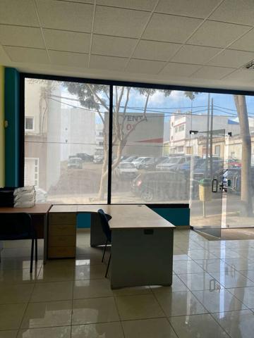Local comercial en alquiler en Arrecife, Arrecife photo 0