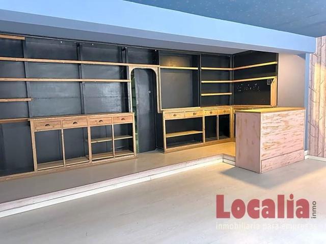 Local comercial en alquiler en Torrelavega, Plaza Mayor, 39300 photo 0