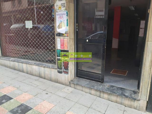 Local comercial en alquiler en Santurtzi photo 0