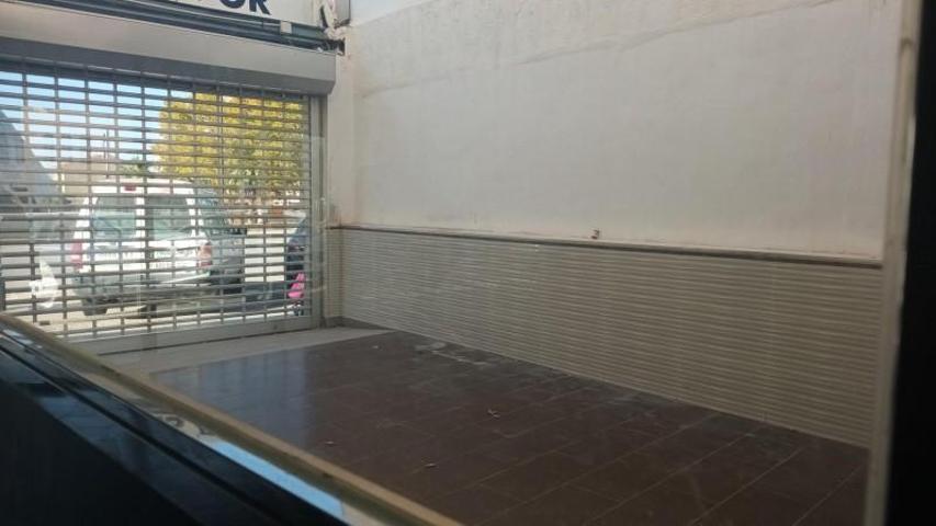 Local comercial en alquiler en Villena, Plaza de Toros photo 0