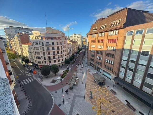 Apartamento en alquiler en Valladolid, Centro photo 0