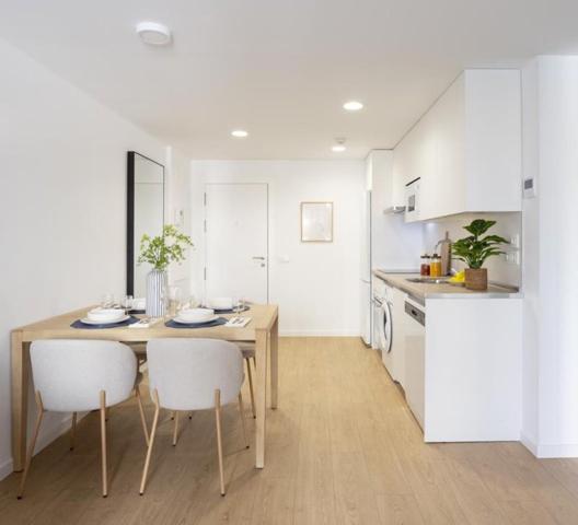 Piso en alquiler en Málaga, Calle Viña del Mar, 29004 photo 0