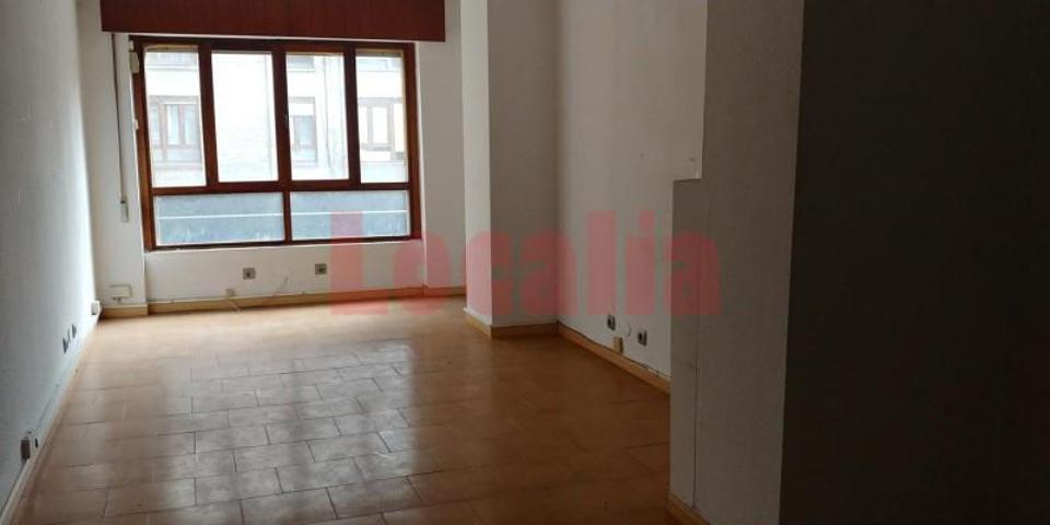 Oficina en alquiler en Santander, Calle San Fernando, 39010 photo 0
