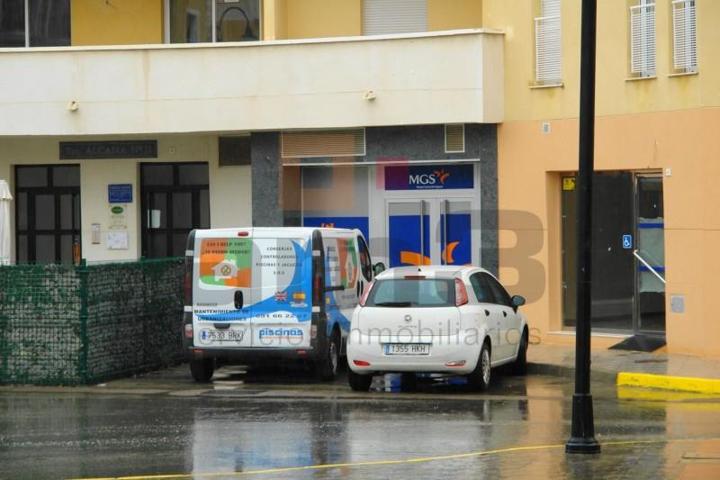 Local comercial en alquiler en Vera, Vera playa photo 0