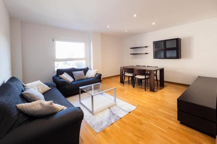 Piso en alquiler en Valencia, Ciutat Universitaria - Universidades photo 0