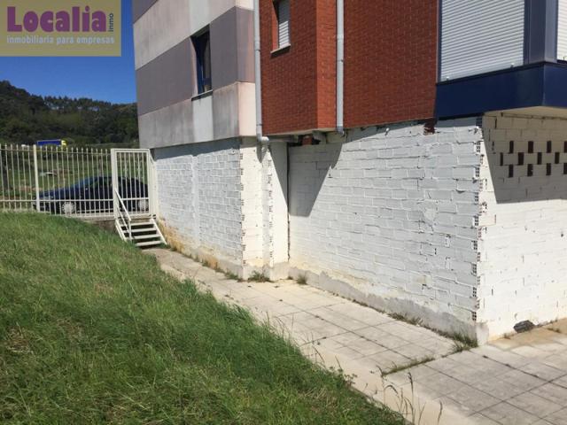 Local comercial en alquiler en Solares, Avenida Oviedo, 39710 photo 0