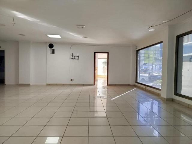 Local comercial en alquiler en Las Palmas de Gran Canaria, Las Canteras photo 0