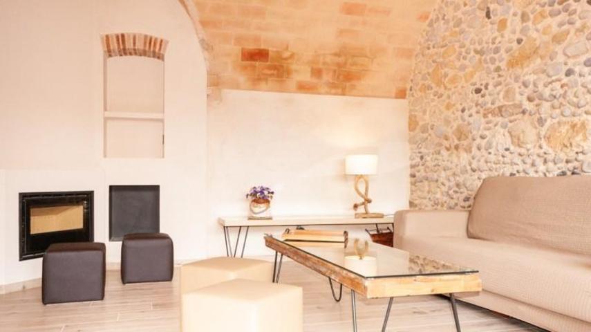 Casas de pueblo en alquiler en Ventalló, Armentera L photo 0