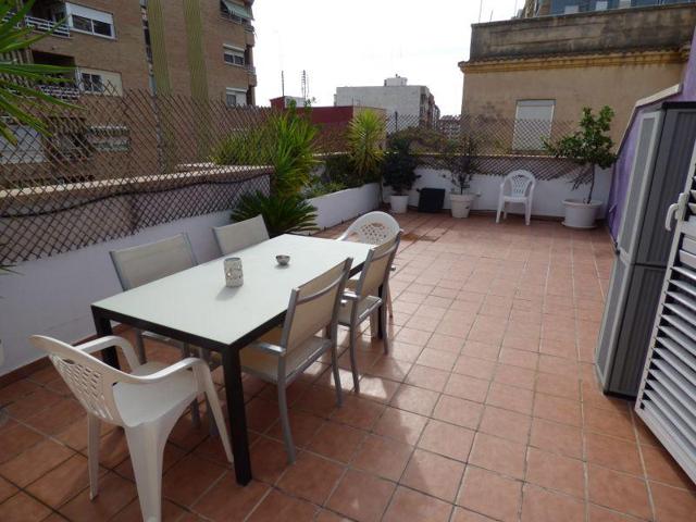 Atico Duplex en alquiler en Valencia, Russafa - Ruzafa photo 0