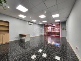 Local comercial en alquiler en Arona photo 0