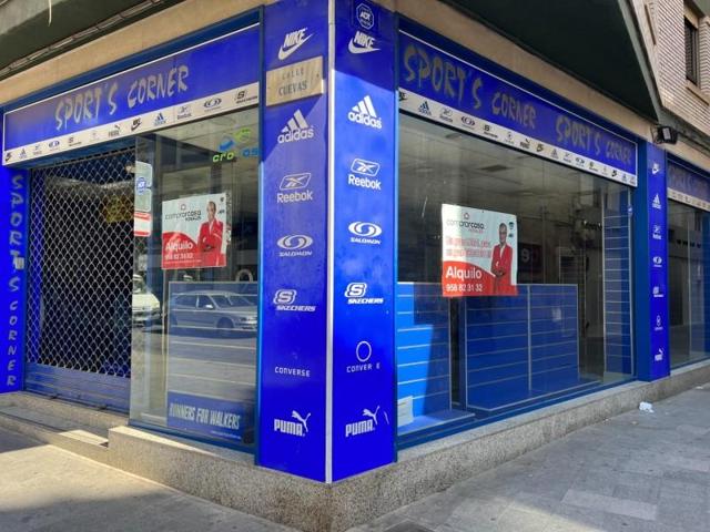 Local comercial en alquiler en Motril, Cl. Cuevas photo 0