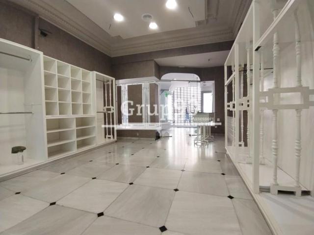 Local comercial en alquiler en Lleida, EIX COMERCIAL photo 0