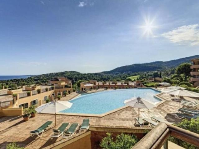 Apartamento en alquiler en Calvia, Bendinat photo 0