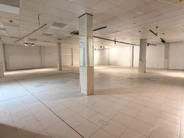 Local comercial en alquiler en Valladolid, Delicias photo 0