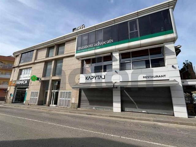 Local comercial en venta en Pineda de Mar, Maresme photo 0