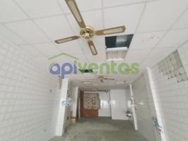 Local comercial en venta en Lorca, Centro photo 0