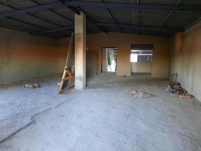 Local comercial en venta en Lucena, Lucena photo 0