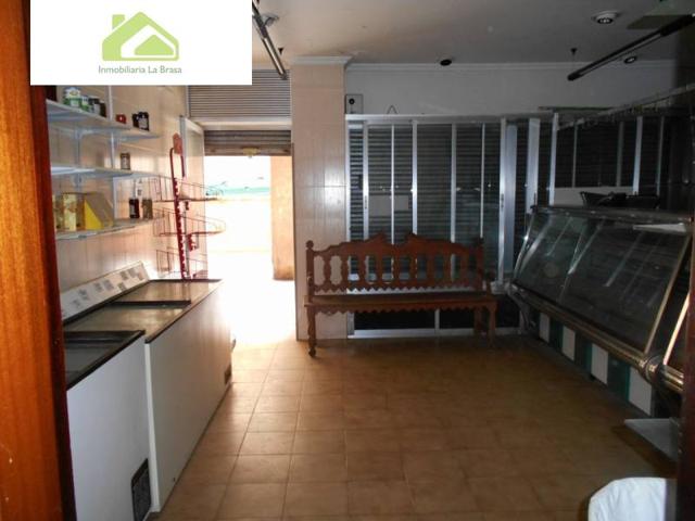 Local comercial en venta en Zamora, Los bloques photo 0