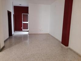 Local comercial en venta en Lucena, Lucena photo 0